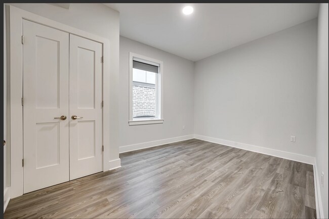 Foto del edificio - 658 Grand St