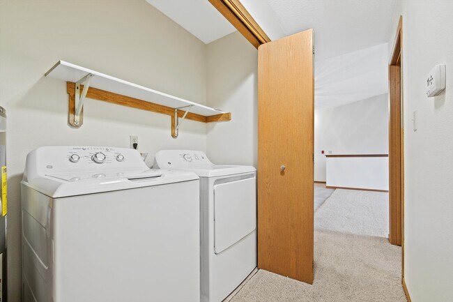 Foto del edificio - West Ridge Luxury Apartments