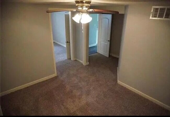 Foto del edificio - 1815 N 78th St