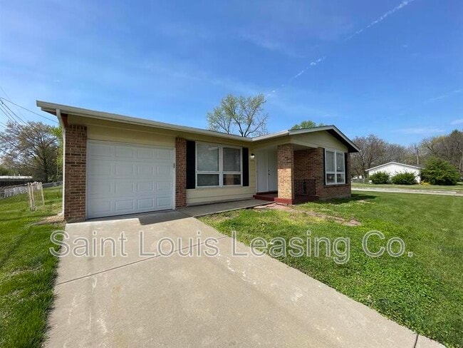 Building Photo - 690 Wiethaupt Rd