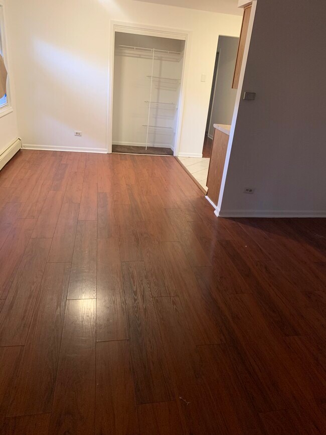 Foto del edificio - 1016 E 150th Pl