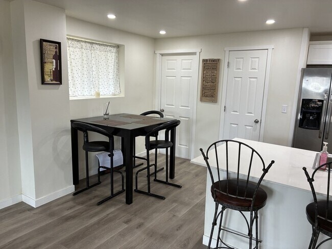 Foto del edificio - 4049 Kilby Rd