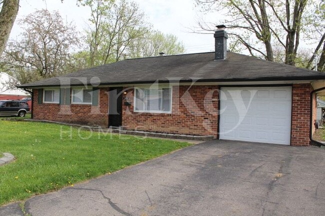 Building Photo - 243 Tracy Rd