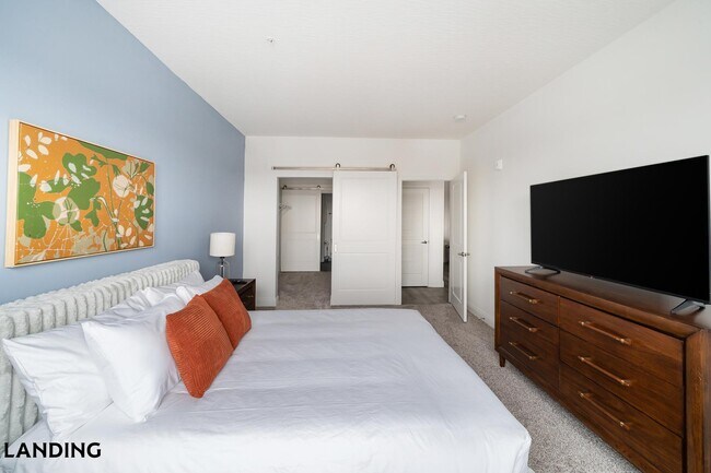 Foto del edificio - 210 W 5th Ave