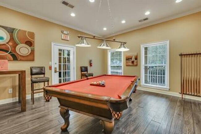 Foto del edificio - RATE DROP ALERT (was $2100/month)!