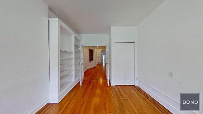 Building Photo - 410 E 59th St