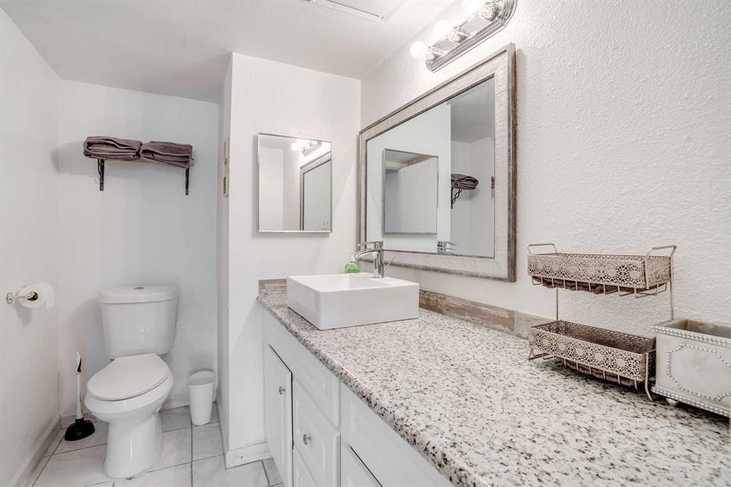 Foto principal - 8515 Hearth Dr