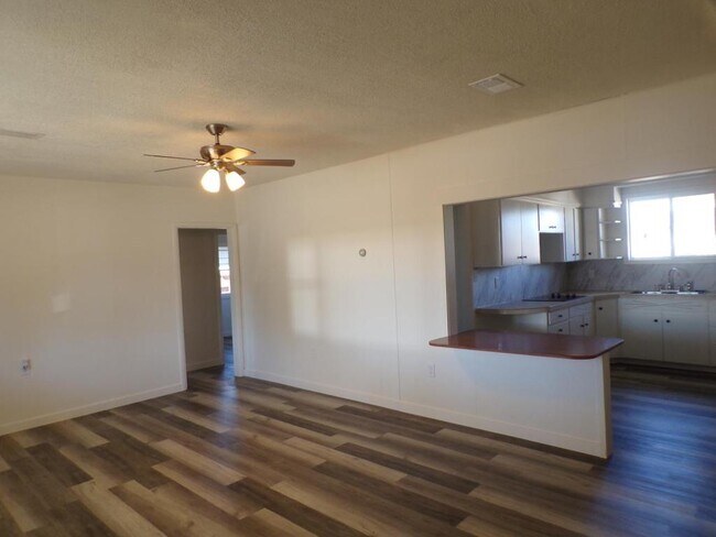 Building Photo - 506 Jefferson