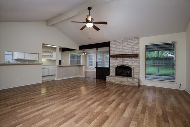 Building Photo - 13215 Lake Breeze Ln