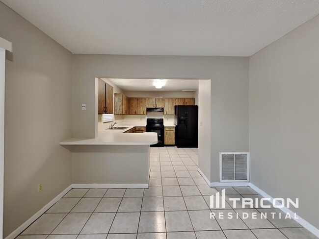 Building Photo - 350 Travino Ave