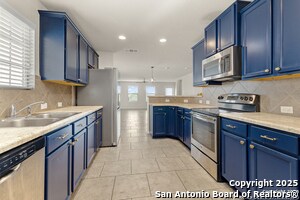 Foto del edificio - 2122 York Dr