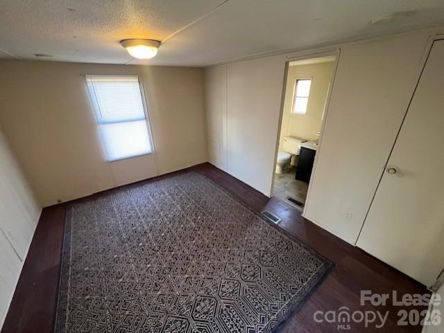 Foto del edificio - 127 Dorchester Ln