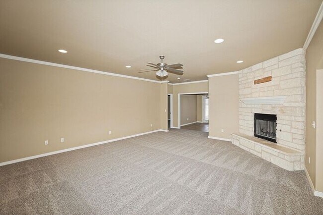 Building Photo - 7403 Kodiak Ave