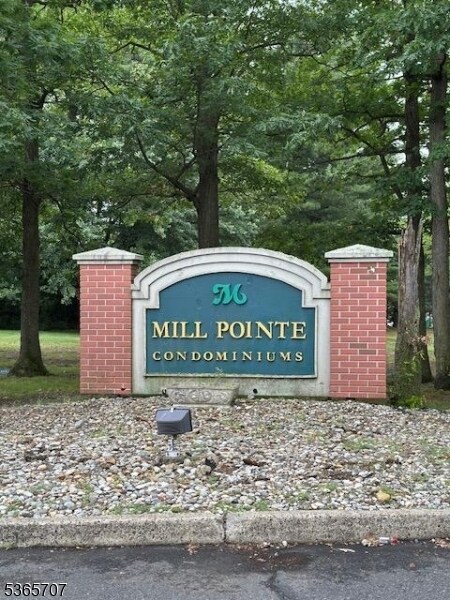 Primary Photo - 281 College Dr