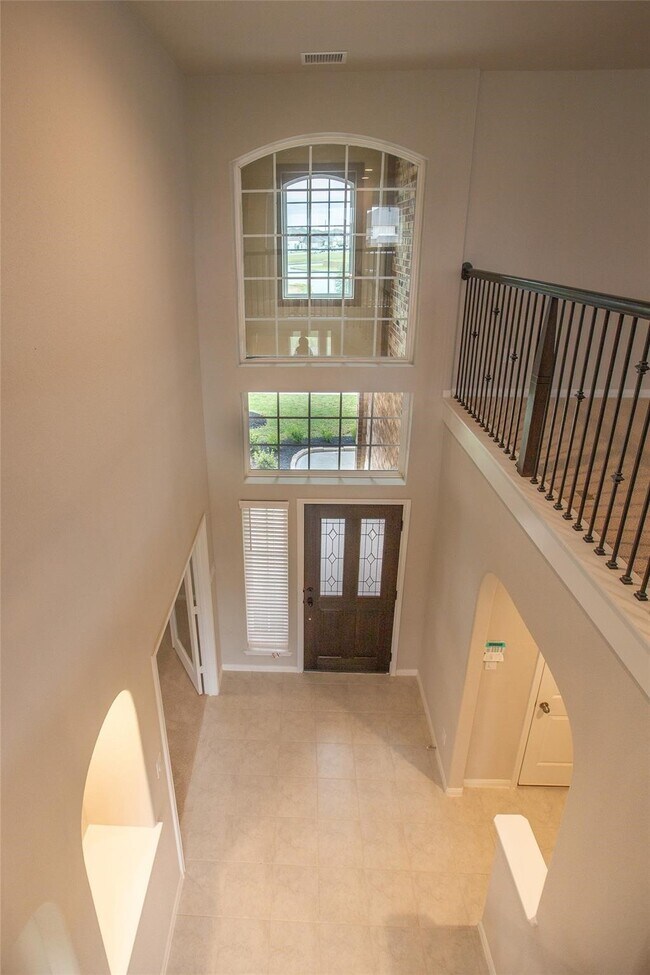 Building Photo - 3530 Lake Bella Megan Dr
