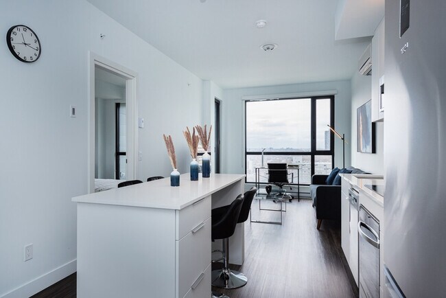 Photo du bâtiment - 1399 Av. Argyle