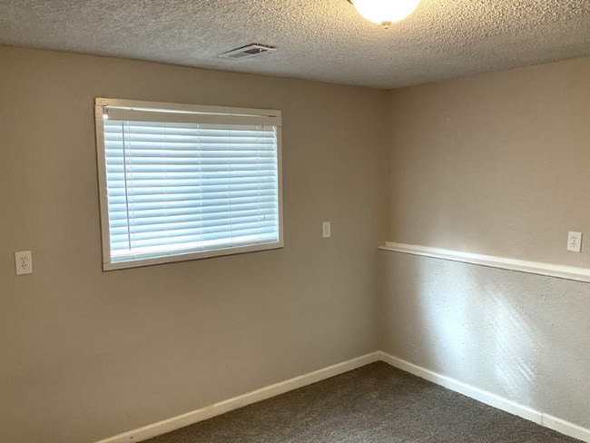 Building Photo - 15616 E Eldorado Dr