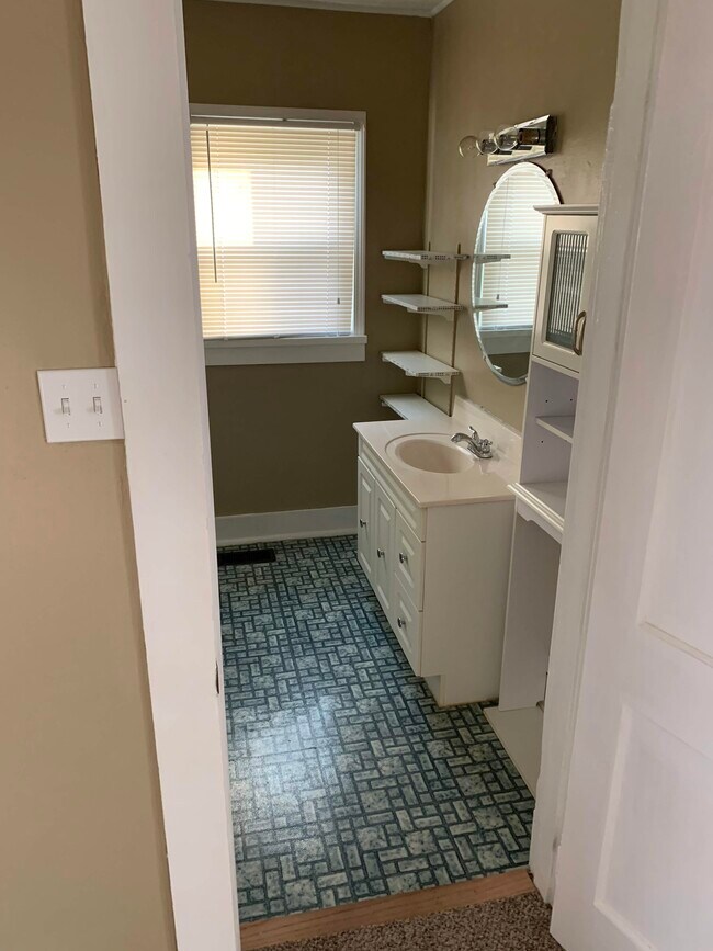 Bedroom 2 to Bathroom - 114 Douglas Avenue