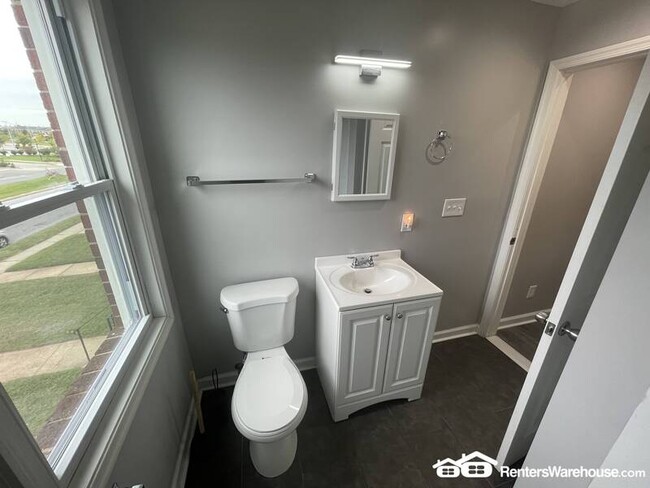 Building Photo - 4008 Erdman Ave