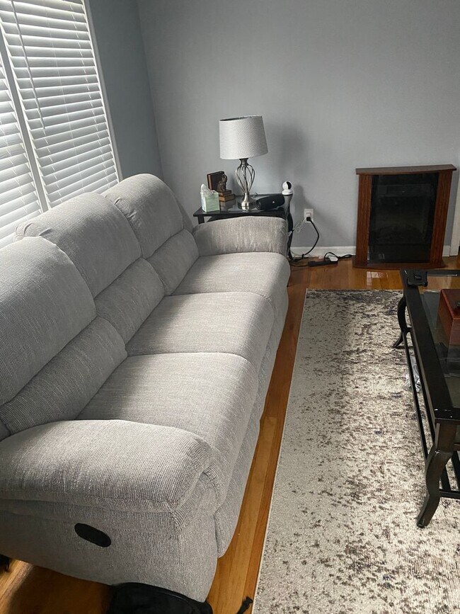 Building Photo - 448-450 Alter
