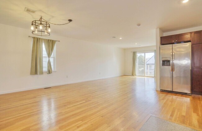 Foto del edificio - 108 Claremont Ave