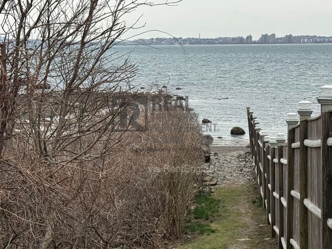 Photo - 2 Sea View Ave Apartment