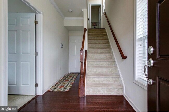 Building Photo - 43167 Loudoun Reserve Dr