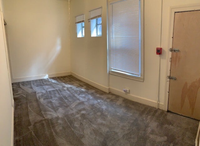 Building Photo - 3916 Pine St