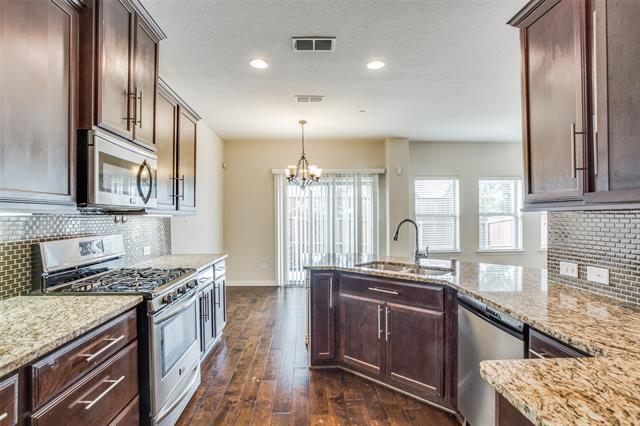 Foto del edificio - 925 Brookville Ct