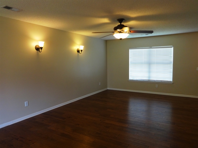 Building Photo - 1023 Deerberry Rd