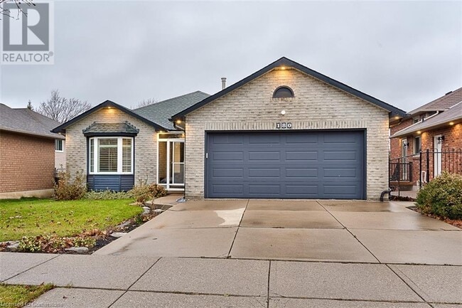 Photo du bâtiment - 180 Highland Rd W