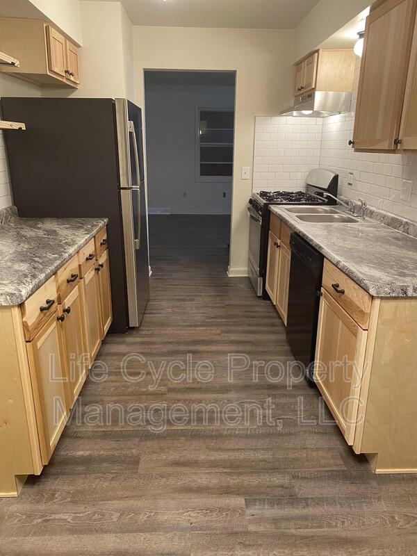 Foto del edificio - 1728 Sunny Creek St SE