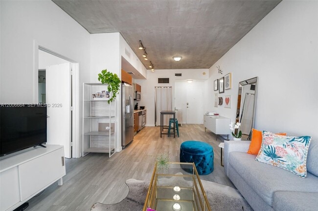 Foto del edificio - 3470 E Coast Ave