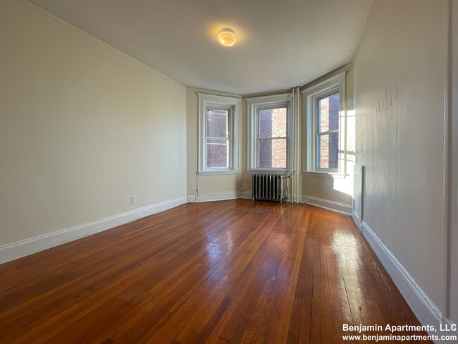 Building Photo - 1162 Boylston St
