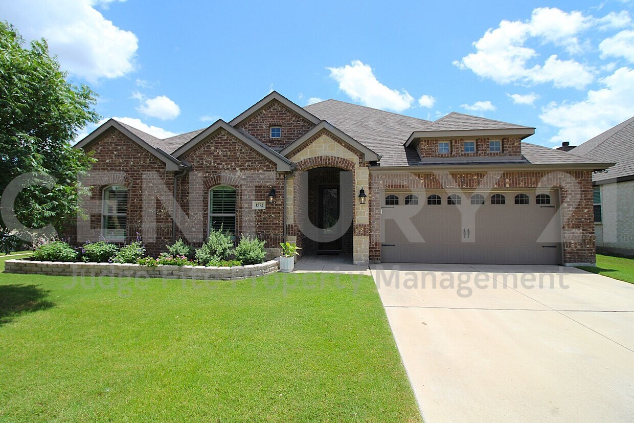 Primary Photo - Fabulous 3/2/2 in Waxahachie ISD For Rent!