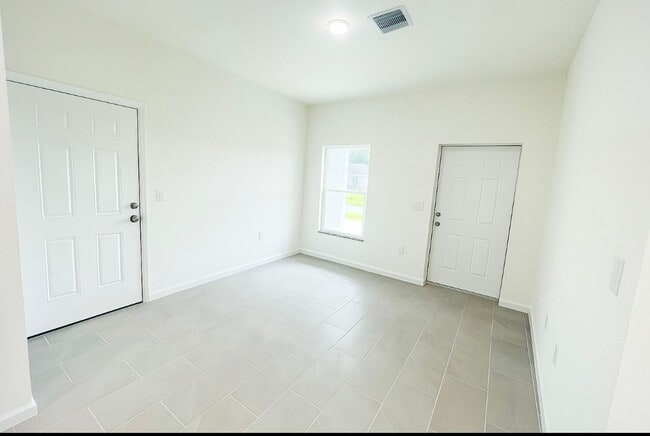 Building Photo - Brand New 2/2/1 -GREAT LOCATION- SW LEHIGH ACRES