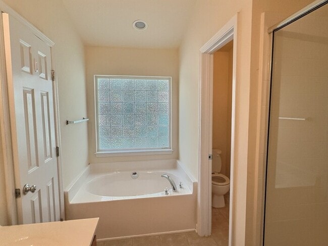 Foto del edificio - 2710 Wyntercrest Ln
