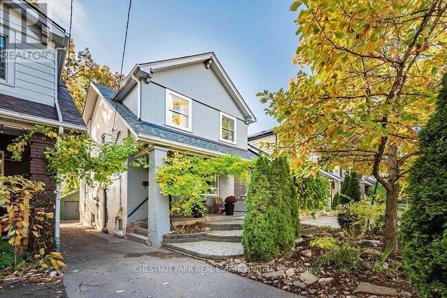 Photo du bâtiment - 101 Oakcrest Ave