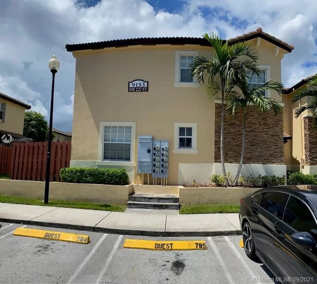 Foto del edificio - 9153 SW 227th St
