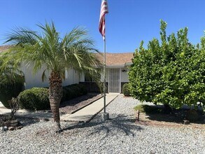 Building Photo - 781 Somerset Ct