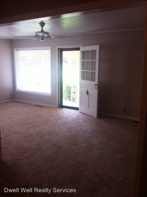 Foto del edificio - 3140 E 21st St
