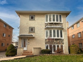 Building Photo - 10348 Austin Ave