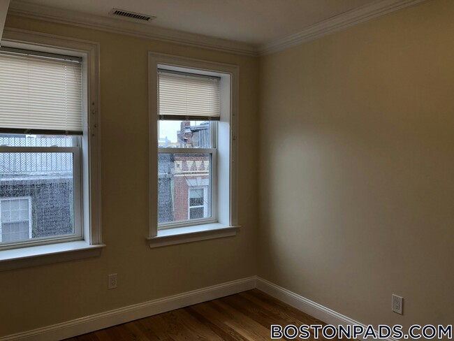 Foto del edificio - 194 Salem St