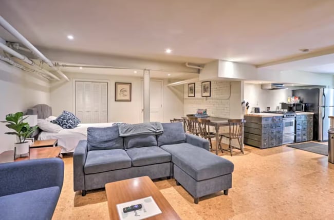 Building Photo - 3301 W Franklin St