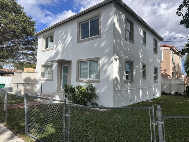 Foto del edificio - 1703 NW 34th Ave