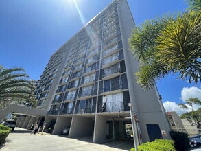 Building Photo - 1650 Kanunu St