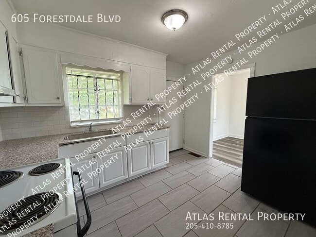 Foto del edificio - 605 Forestdale Blvd