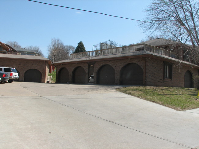 Foto del edificio - Madison Court Apartments