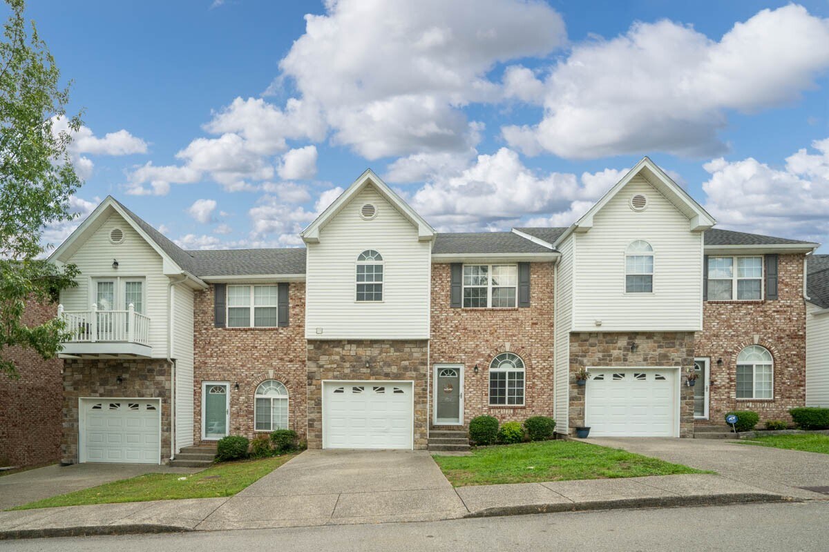 Foto principal - 724 Spence Enclave Ln