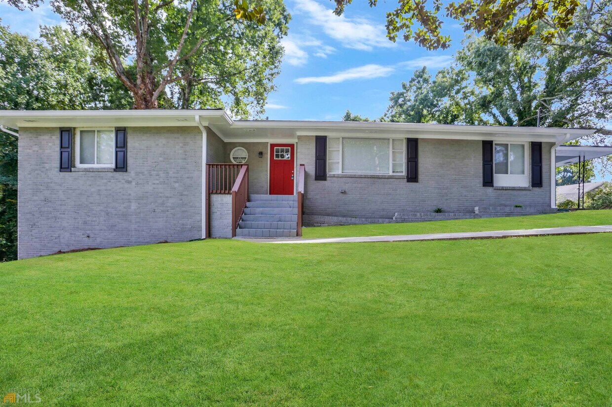 Primary Photo - 2398 Lilla Cir SW